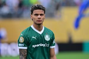 最新赛程-巴媒：罗马退出里奥斯争夺战，本菲卡成球员最可能下家