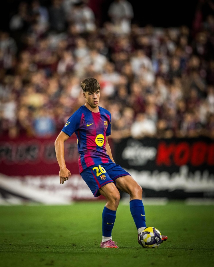 马卡：巴萨拒绝多份对托伦斯的租借报价，俱乐部希望他留队效力