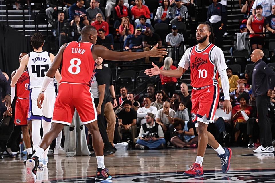 世界赛官网推荐-打国王竟然直接哑火了！快船后场大闸的表现令人有些担心？